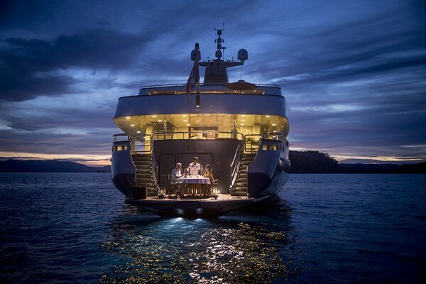 UNIWORLD Boutique River Cruises Aqua Outdoor Dining 2.jpeg